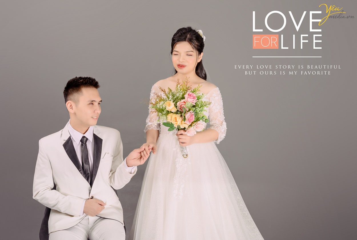 Chụp ảnh cưới cho cặp đôi khiếm thị đặc biệt, xúc động trong studio yêu media tại hà nội