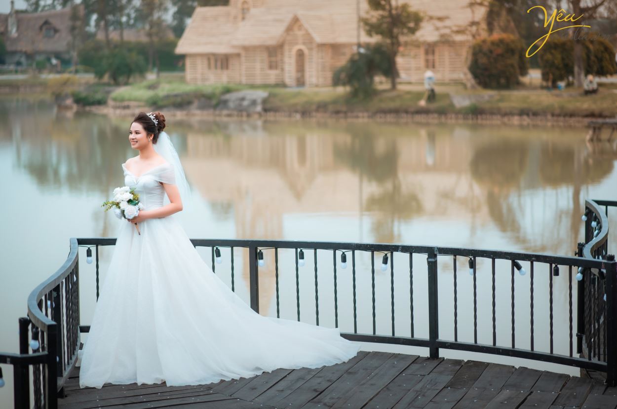 Dịch vụ chụp ảnh cưới ekip chuyên nghiệp tại phim trường Smiley HN