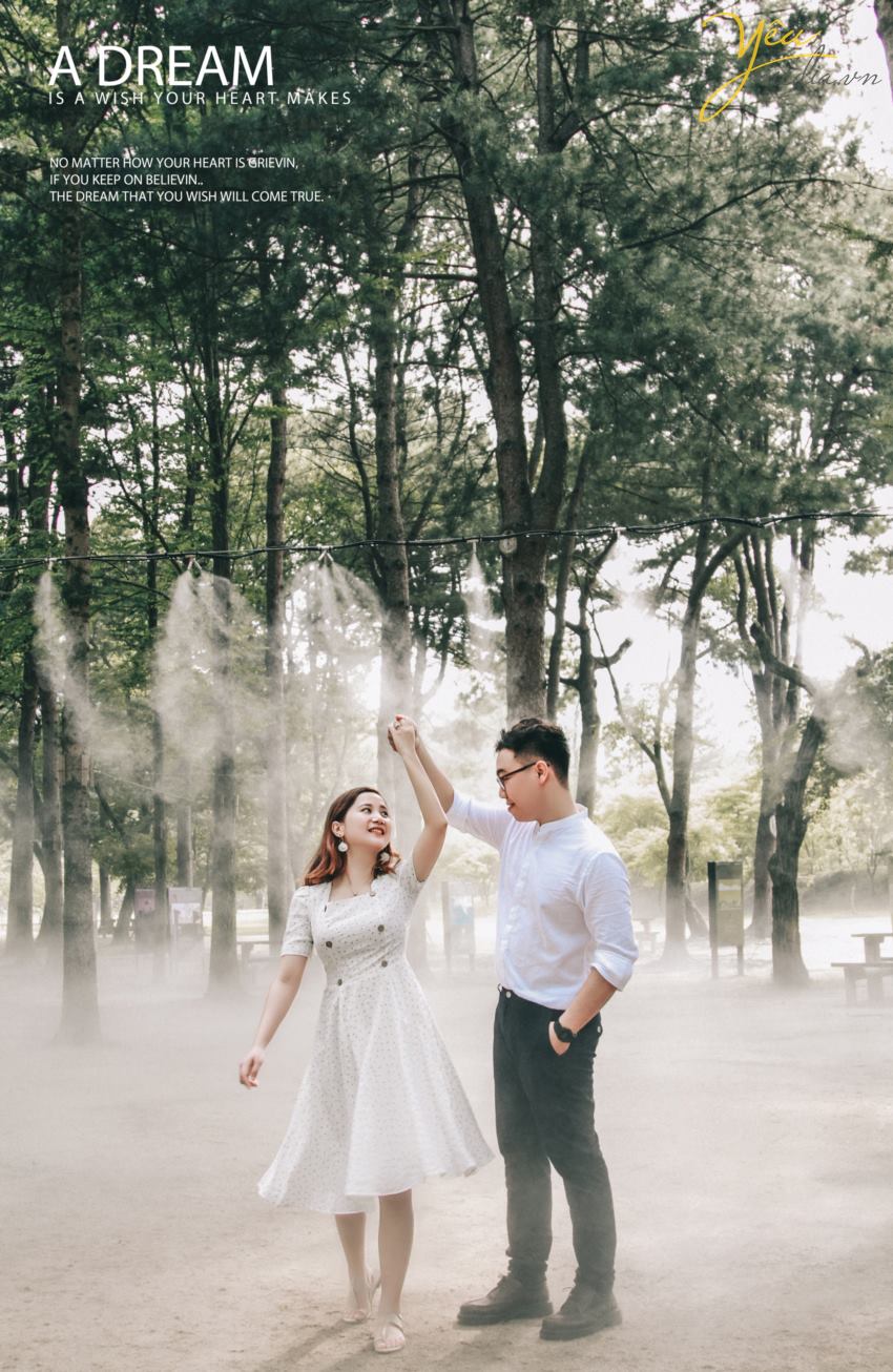 Một mối tình đẹp kết trái bằng một đám cưới lung linh và lưu giữ bằng một bộ ảnh cưới đáng nhớ. Chụp ảnh cưới đẹp tại Hàn Quốc để ghi dấu những khoảnh khắc đẹp đẽ nhất của các cặp đôi có lẽ là ý tưởng không thể nào tuyệt vời hơn.  Nếu cô dâu đáng yêu của bạn luôn ao ước được chụp ảnh cưới đẹp tại đất nước Hàn Quốc, còn bạn thì muốn dành cho nàng những kỉ niệm đáng nhớ. Vậy thì, cưới chỉ có một lần, tại sao lại không chọn tour chụp ảnh cưới tại Hàn Quốc vừa đẹp vừa ý nghĩa nhỉ.