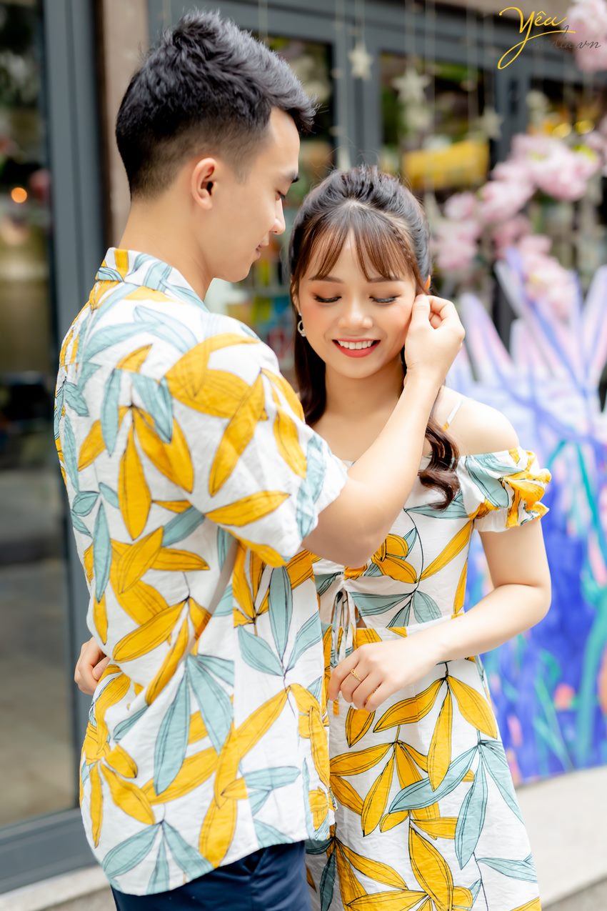 Chụp ảnh cưới trong phố cổ Hà Nội phố sách Lý THường Kiệt