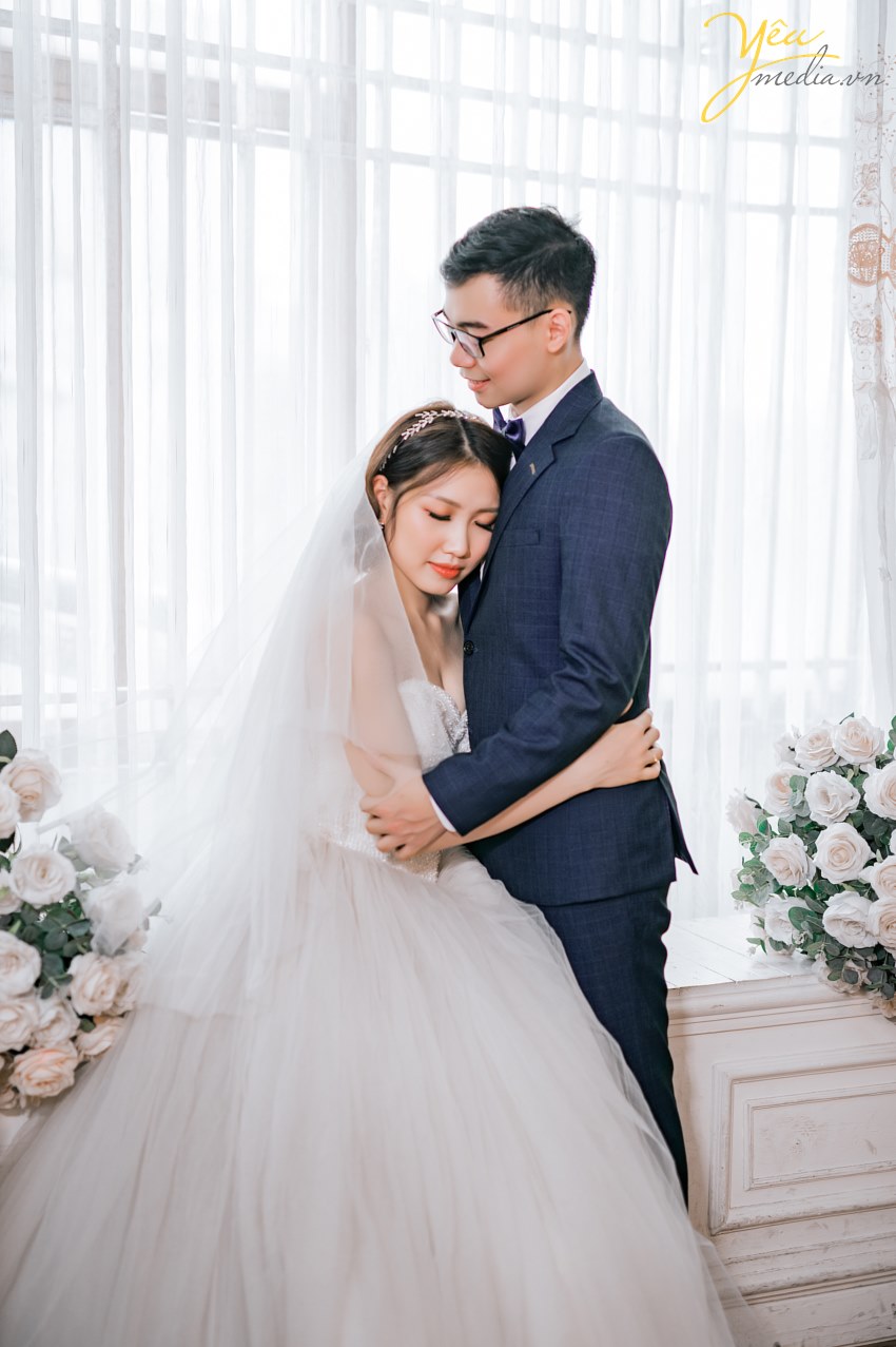 Trọn gói chụp ảnh cưới tặng ảnh phóng tại phim trường Rosa Hà Nội