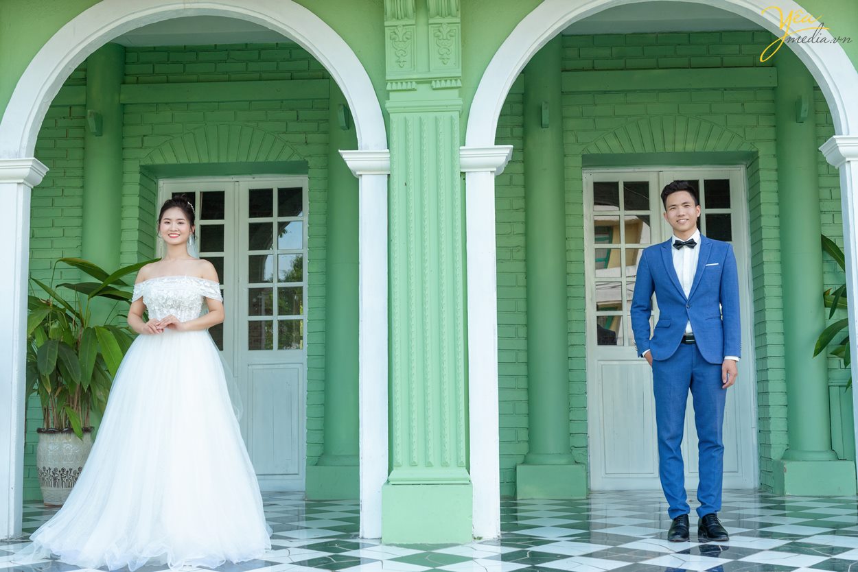 Chụp ảnh cưới hoàng hôn hồ Tây và nắng mùa thu đường Hoàng Diệu: cặp Dũng - Anh