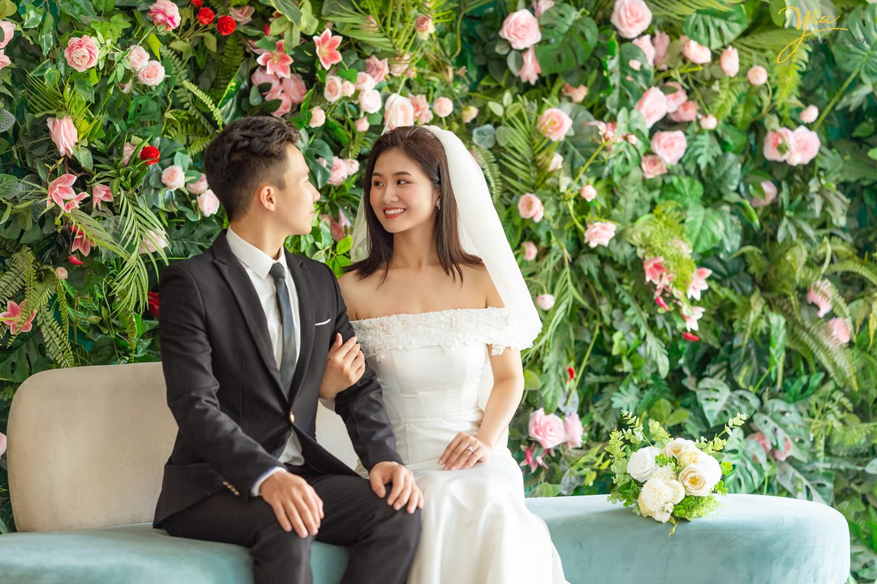 Chụp ảnh cưới hoàng hôn hồ Tây và nắng mùa thu đường Hoàng Diệu: cặp Dũng - Anh