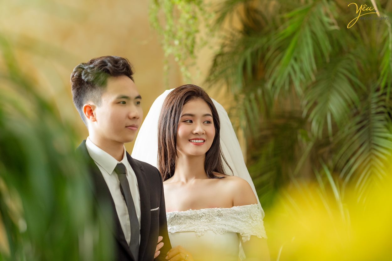 Chụp ảnh cưới hoàng hôn hồ Tây và nắng mùa thu đường Hoàng Diệu: cặp Dũng - Anh