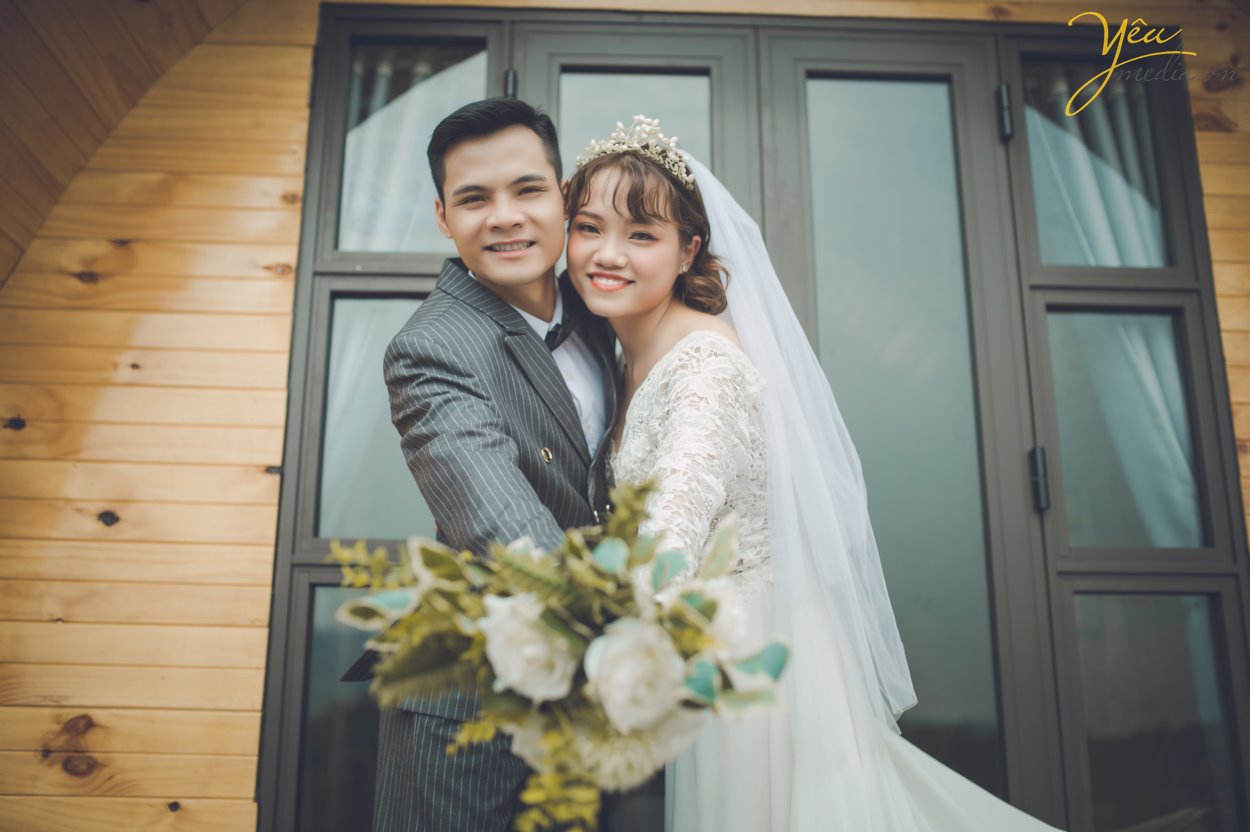 Nơi dừng chân tuyệt vời để bạn bỏ lại những lo toan thường nhật, trốn xa khói bụi ồn ào và dành tặng cho mình một kỳ nghỉ trọn vẹn, ý nghĩa bên những người thân yêu và đặc biệt hơn nơi đây sẽ là địa điểm thích hợp cho những cặp đôi có cơ hội tham quan và thực hiện bộ ảnh cưới tuyệt vời 