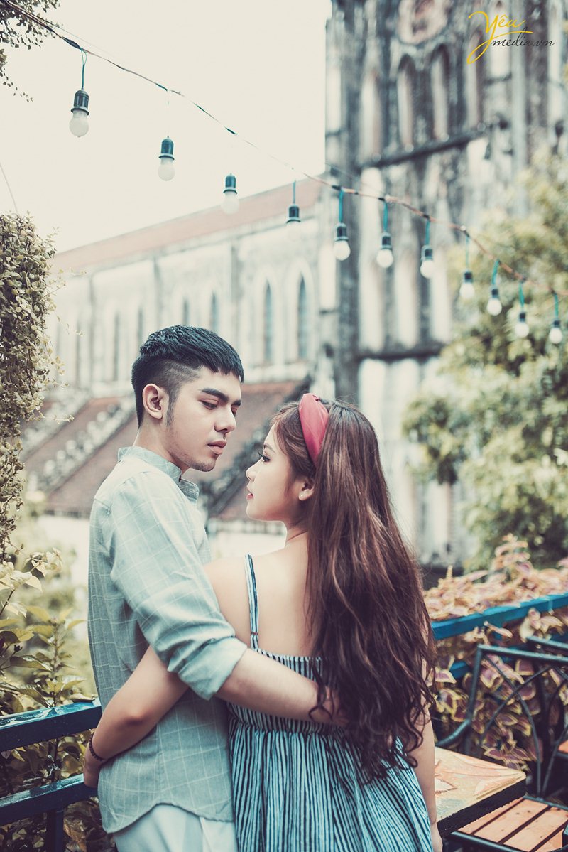 ảnh cưới chụp phong cách street style ở hà nội