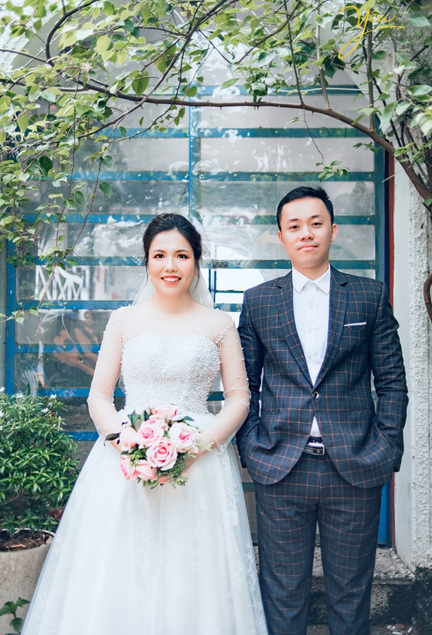 Nếu hai bạn còn phân vân chưa biết chọn nơi nào làm khung cảnh cho album ảnh cưới sắp tới của mình, Yêu Media sẽ rất vui lòng mang đến cho bạn một bộ ảnh cưới đẹp say đắm, mê hoặc lòng người tại địa điểm cầu Long Biên và những địa điểm khác. Nơi không chỉ là khung cảnh làm nền cho bộ ảnh cưới của hai bạn, mà là minh chứng cho tình yêu bất diệt của hai bạn.