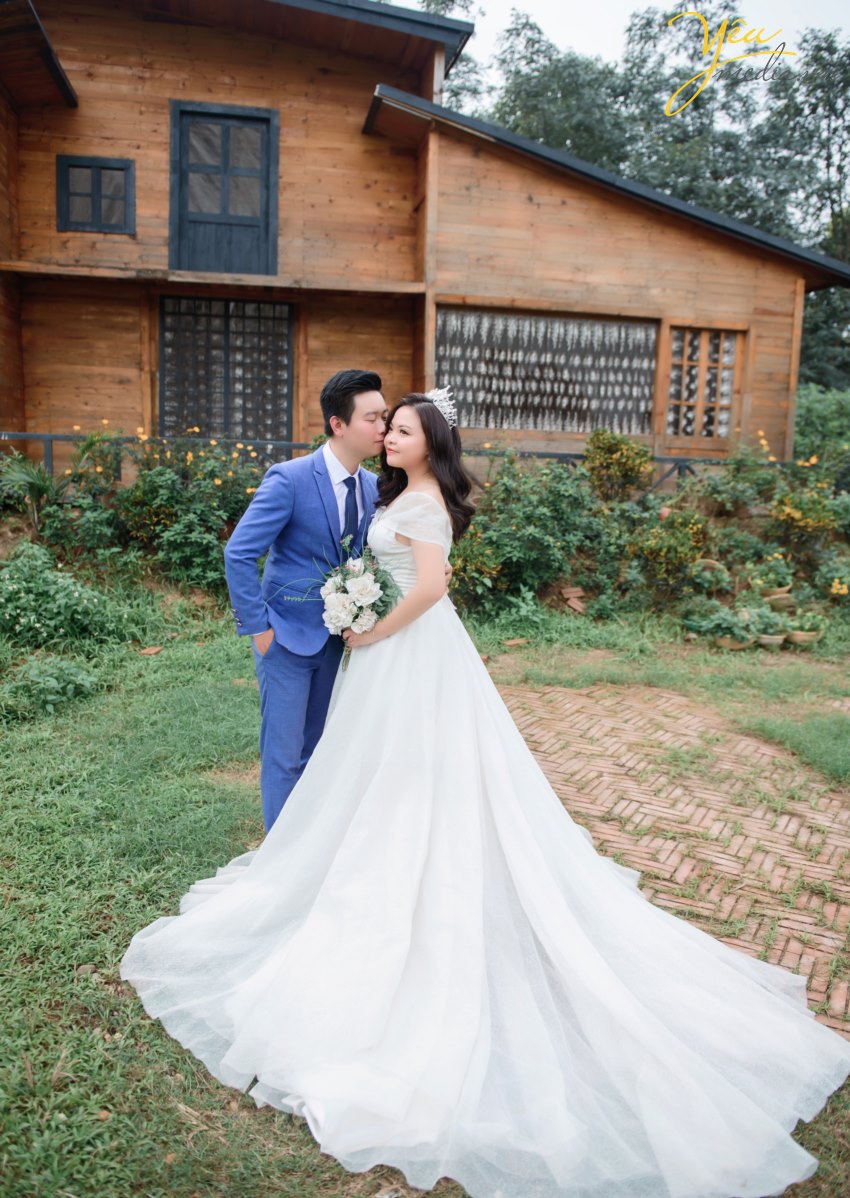 Dịch vụ trọn gói chụp ảnh cưới, makeup, trang phục cô dâu chú rể phim trường Santorini park