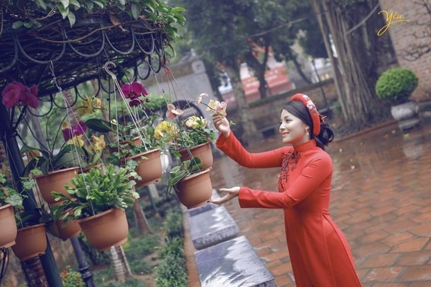Chụp ảnh cưới ở Văn Miếu Quốc Tử Giám