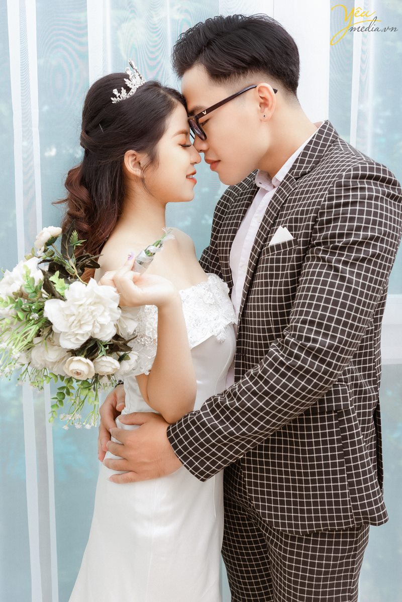 Review phim trường Aime Studio ở Tây Hồ, Hà Nội chụp ảnh lookbook, fashion, ảnh cưới