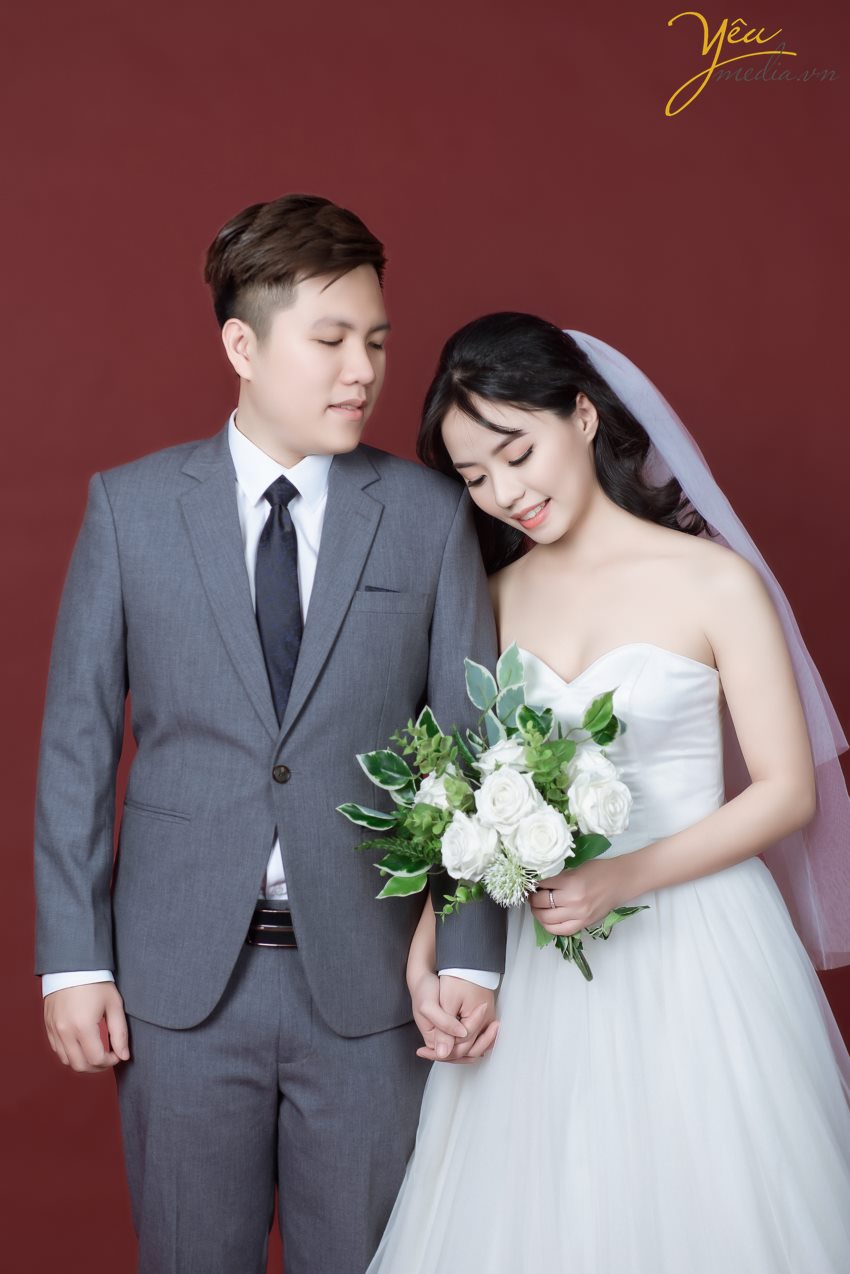 Gói chụp ảnh Studio Love chụp ảnh cho cô dâu chú rể tặng ảnh phóng tại hà nội