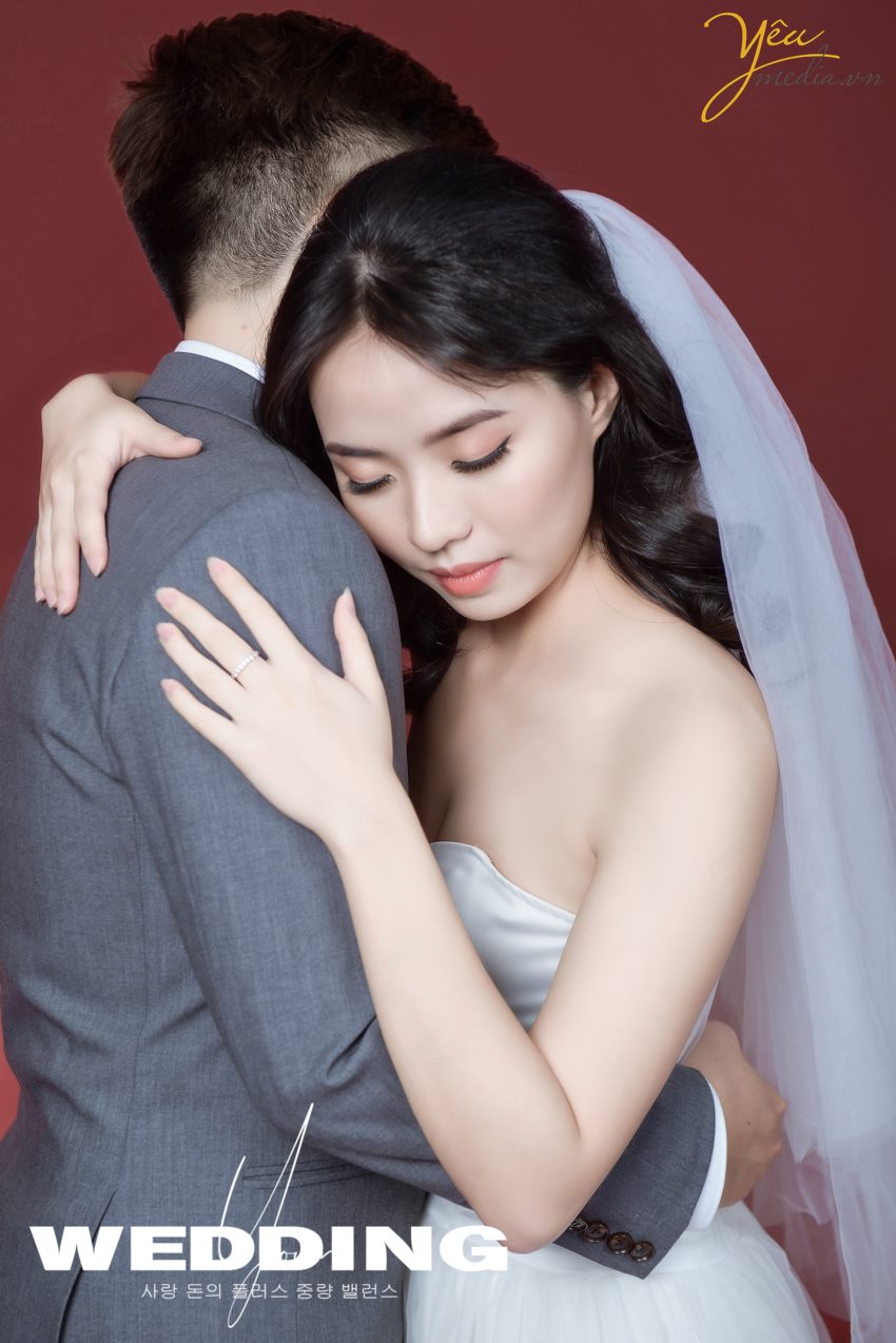 Gói chụp ảnh Studio Love chụp ảnh cho cô dâu chú rể tặng ảnh phóng tại hà nội