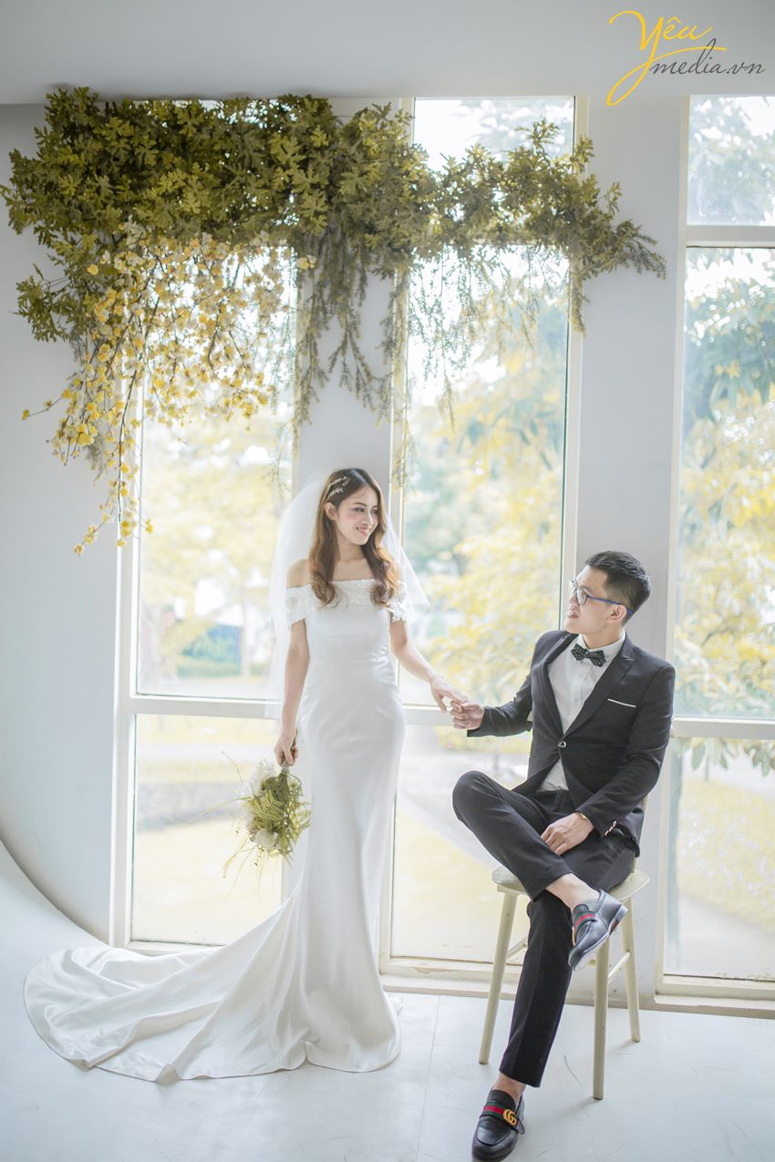 Nếu bạn đang băn khoăn trong việc lựa chọn một Studio chụp hình cưới chuyên nghiệp, đẳng cấp. Thì đừng ngần ngại chọn Yêu Media. Chúng tôi sẽ mang đến cho hai bạn những trải nghiệm về dịch vụ cưới hoàn hảo. Yêu Media sẽ là một phần giúp ngày cưới của hai bạn được trọn vẹn và ý nghĩa. 