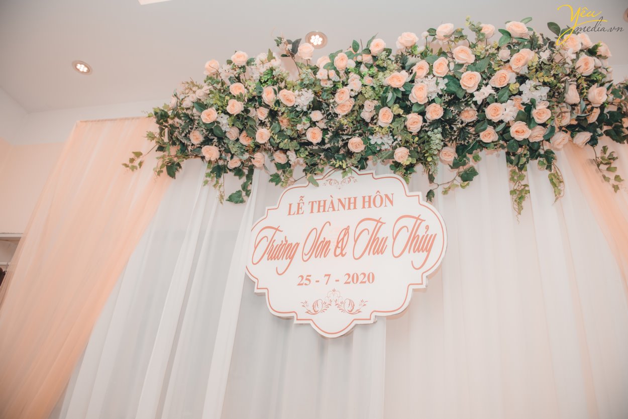 Chụp ảnh phóng sự cưới tại trung tâm Trống Đồng Palace - Mê Linh Plaza Hà Đông