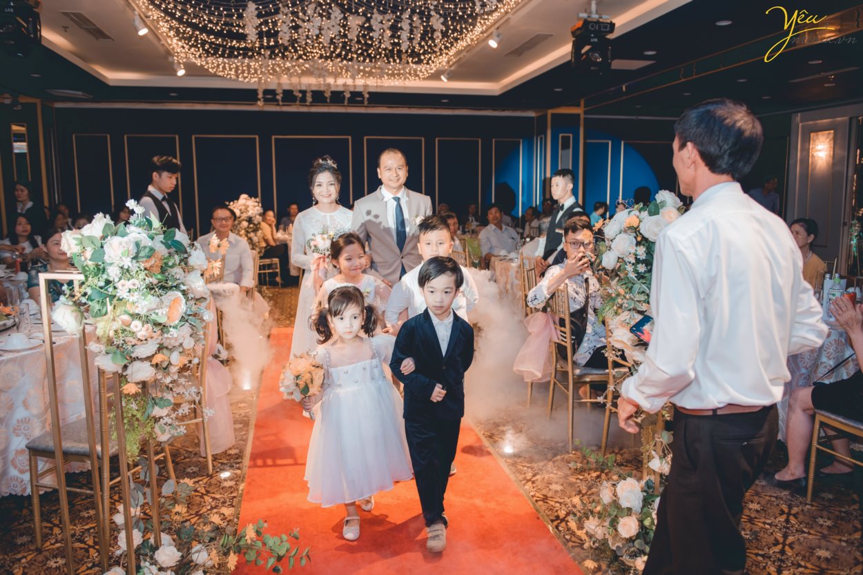 Chụp ảnh phóng sự cưới tại trung tâm Trống Đồng Palace - Mê Linh Plaza Hà Đông