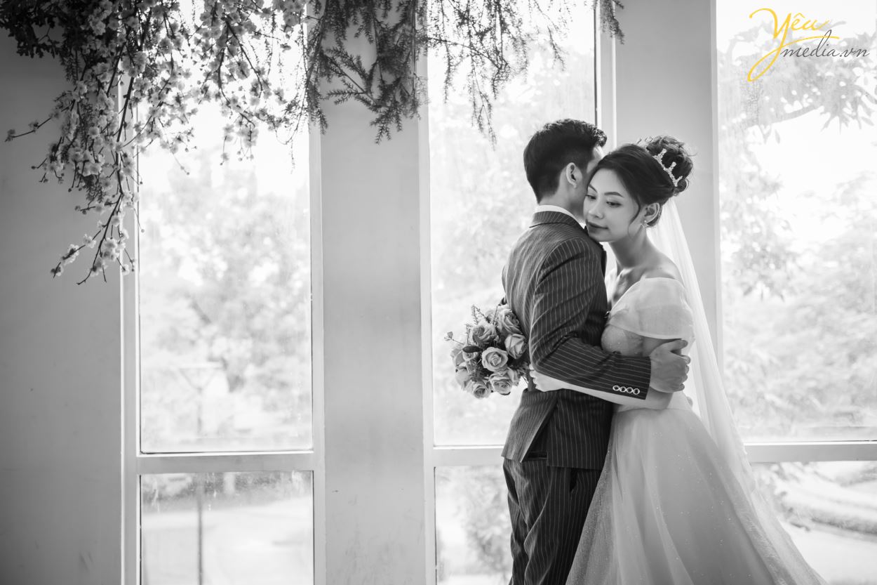 chụp ảnh cưới đẹp ở biệt thự cổ hà nội phong cách châu âu với yêu media