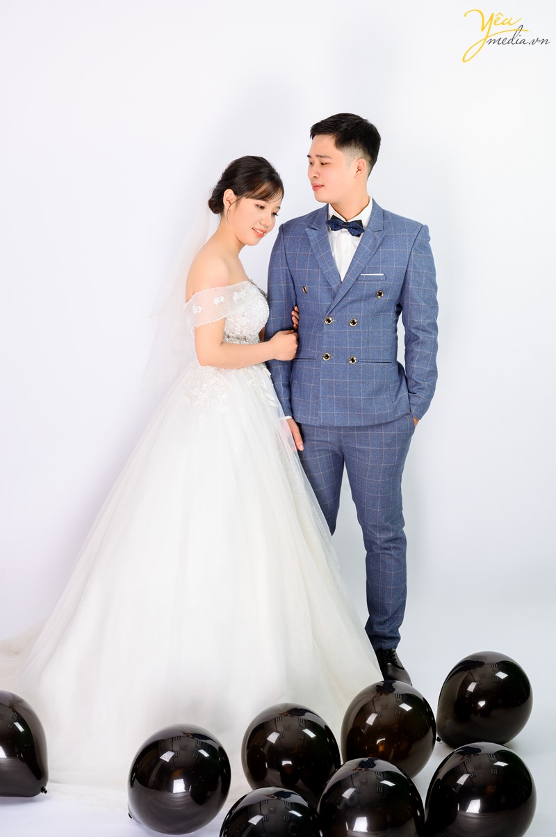 Chụp ảnh cưới style nhẹ nhàng Korea Hàn Quốc trong studio yêu media hà nội yeumedia.vn