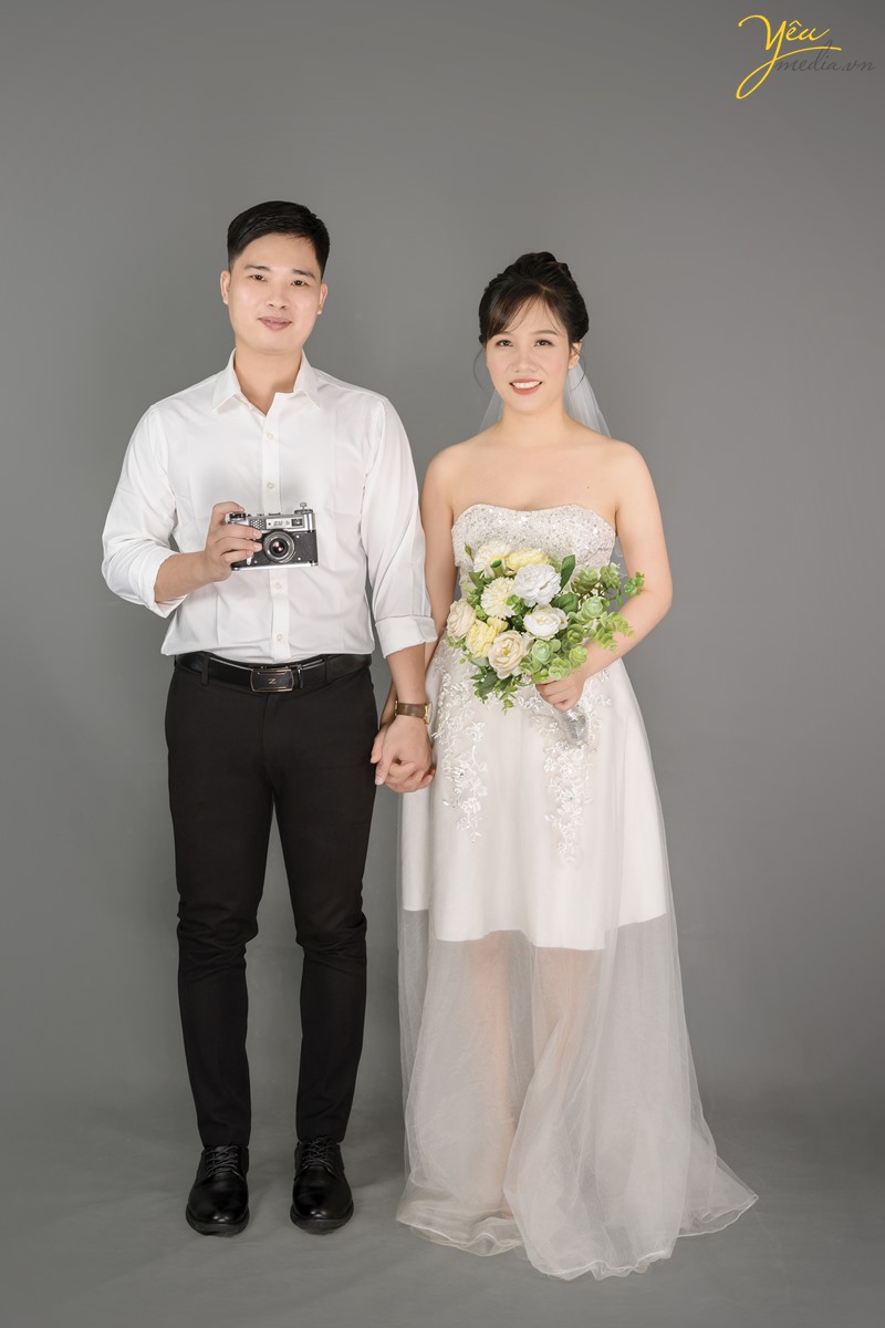 Chụp ảnh cưới style nhẹ nhàng Korea Hàn Quốc trong studio yêu media hà nội yeumedia.vn