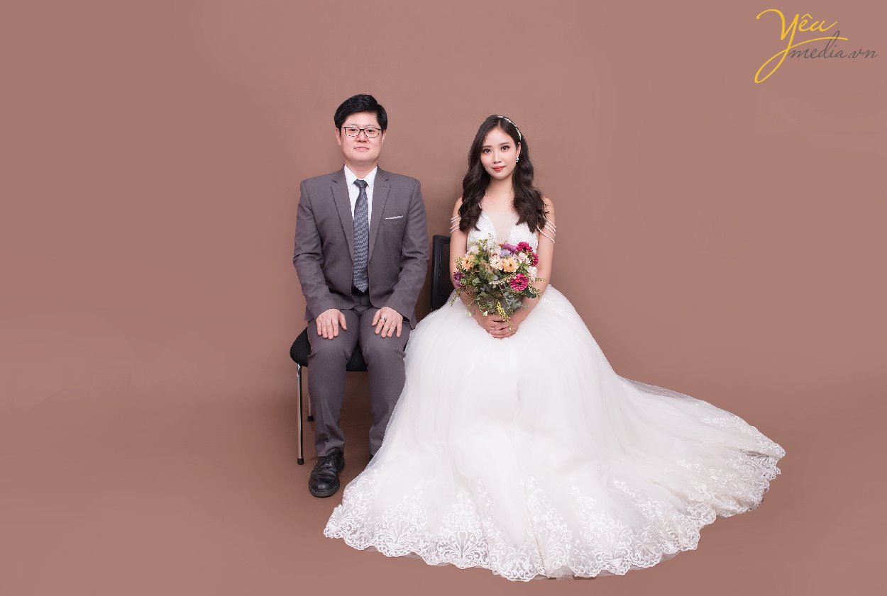 Gói chụp ảnh Studio Love chụp ảnh cho cô dâu chú rể tặng ảnh phóng tại hà nội