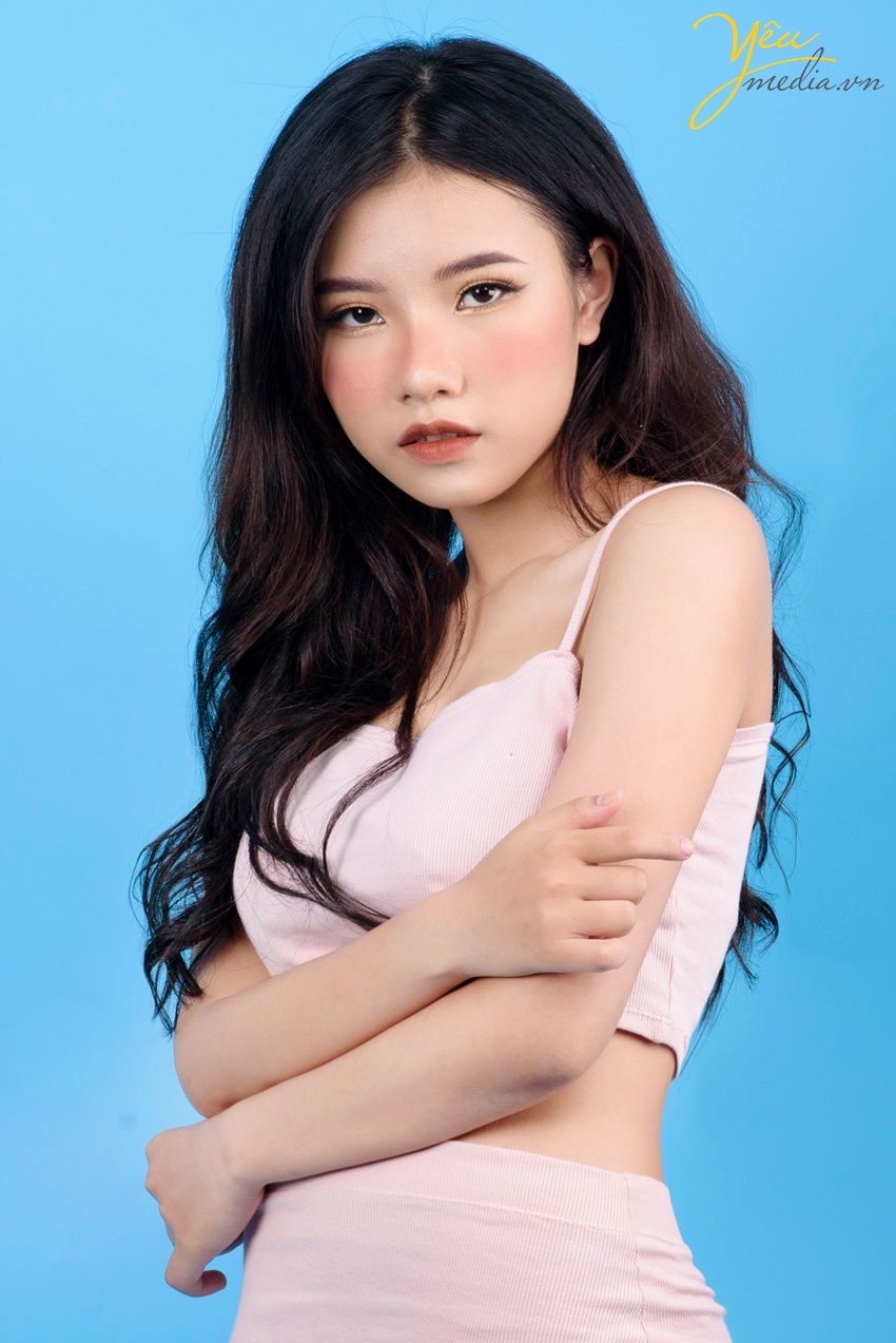 Chụp ảnh thời trang Fashion Lookbook trong studio tại Hà Nội giá bao nhiêu rẻ combo cho shop thời trang