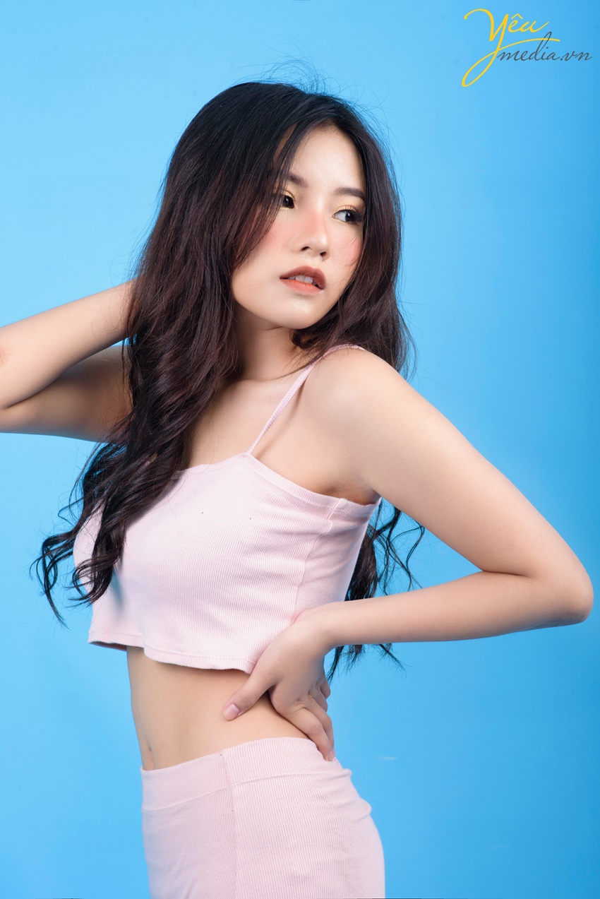 Chụp ảnh thời trang Fashion Lookbook trong studio tại Hà Nội giá bao nhiêu rẻ combo cho shop thời trang