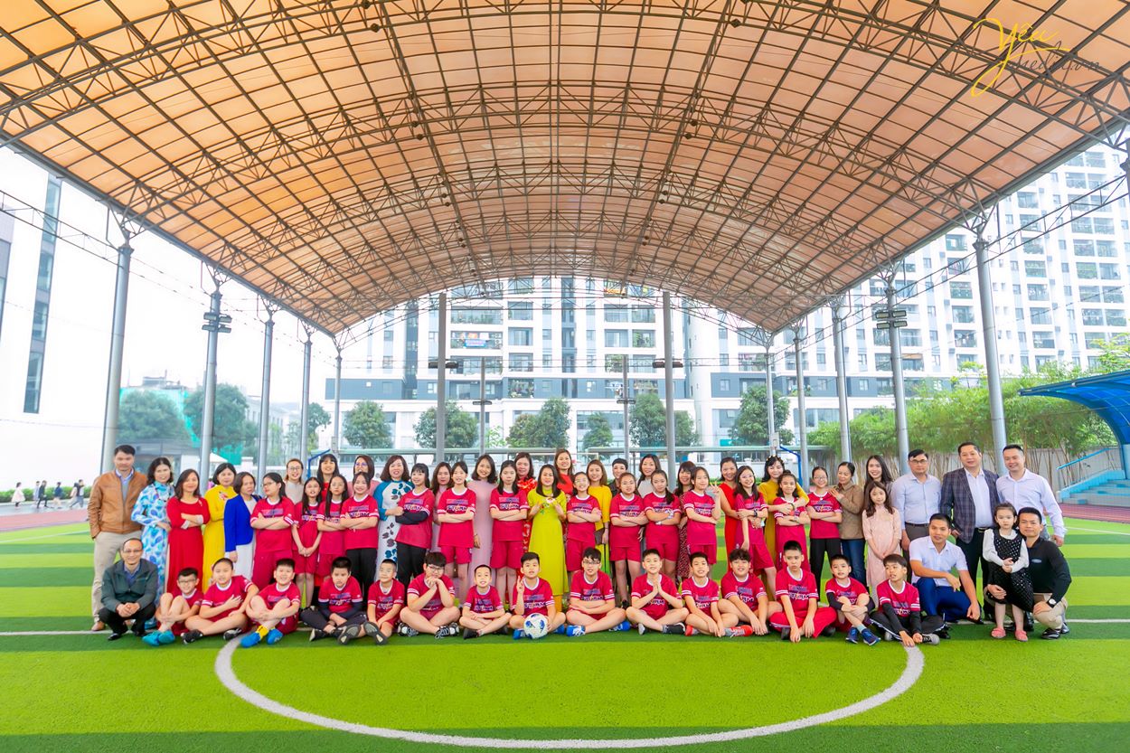 Chụp ảnh kỷ yếu cuối năm học cho học sinh trường Vinschool