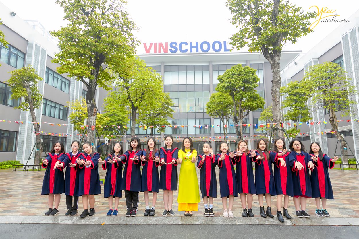 Chụp ảnh kỷ yếu cuối năm học cho học sinh trường Vinschool