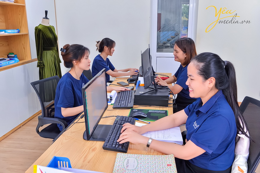 Chụp ảnh quy trình sản xuất và phân phối sản phẩm , quảng cáo tiếp cận các thì trường trong và ngoài nước 