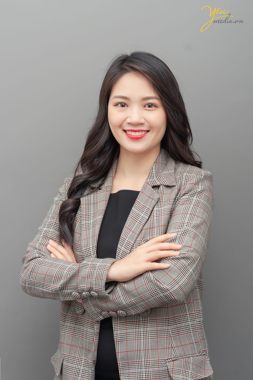 Một bộ ảnh chân dung nghề nghiệp sẽ tạo cho khách hàng thấy được sự chuyên nghiệp của công ty/ doanh nghiệp bạn
