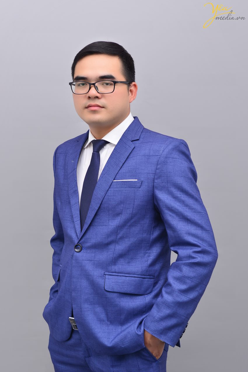Chụp ảnh chân dung nam giới đẹp nhất tại Hà Nội trong studio