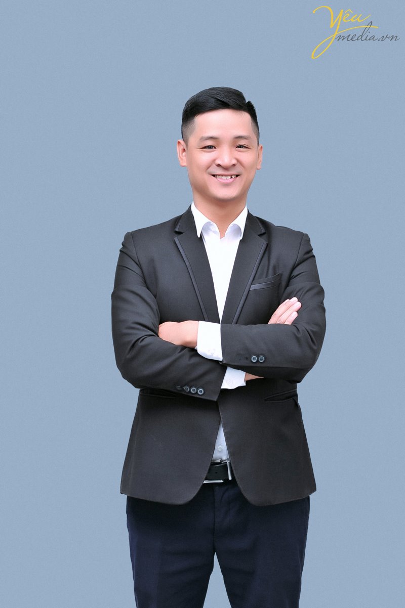 Chụp ảnh profile chân dung doanh nhân Hà Nội  hướng dẫn cách chụp hình tạo dáng đẹp nhất cho nam giới trong studio