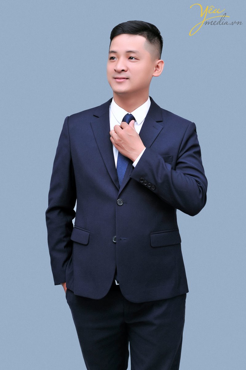 Chụp ảnh profile chân dung doanh nhân Hà Nội  hướng dẫn cách chụp hình tạo dáng đẹp nhất cho nam giới trong studio