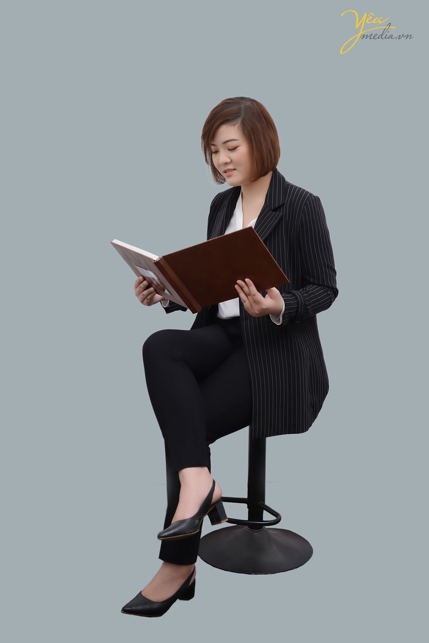Chụp ảnh profile chân dung nghề nghiệp cho khách hàng tại Hà Nội