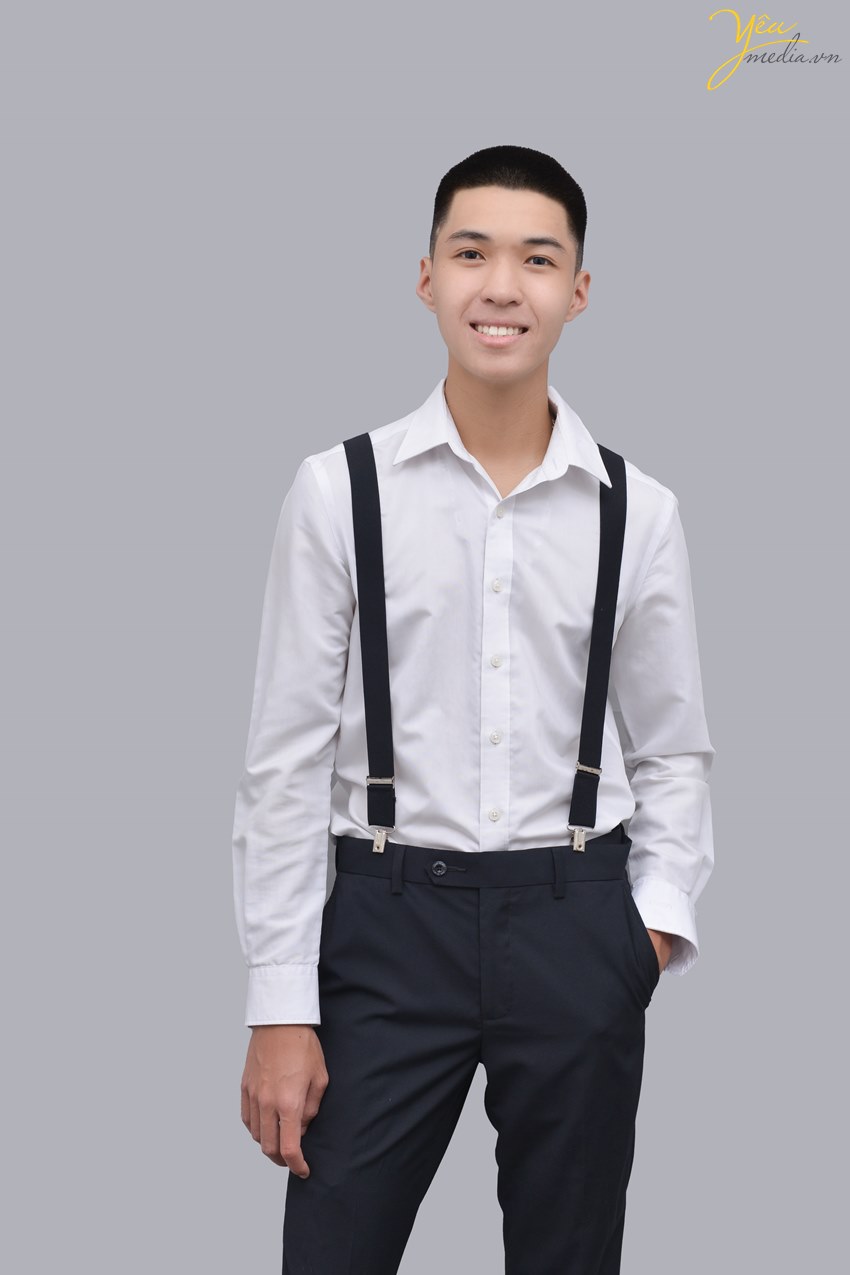 Chụp ảnh profile nam giới trong studio Ngã tư sở, Hà Nội: bạn Hưng