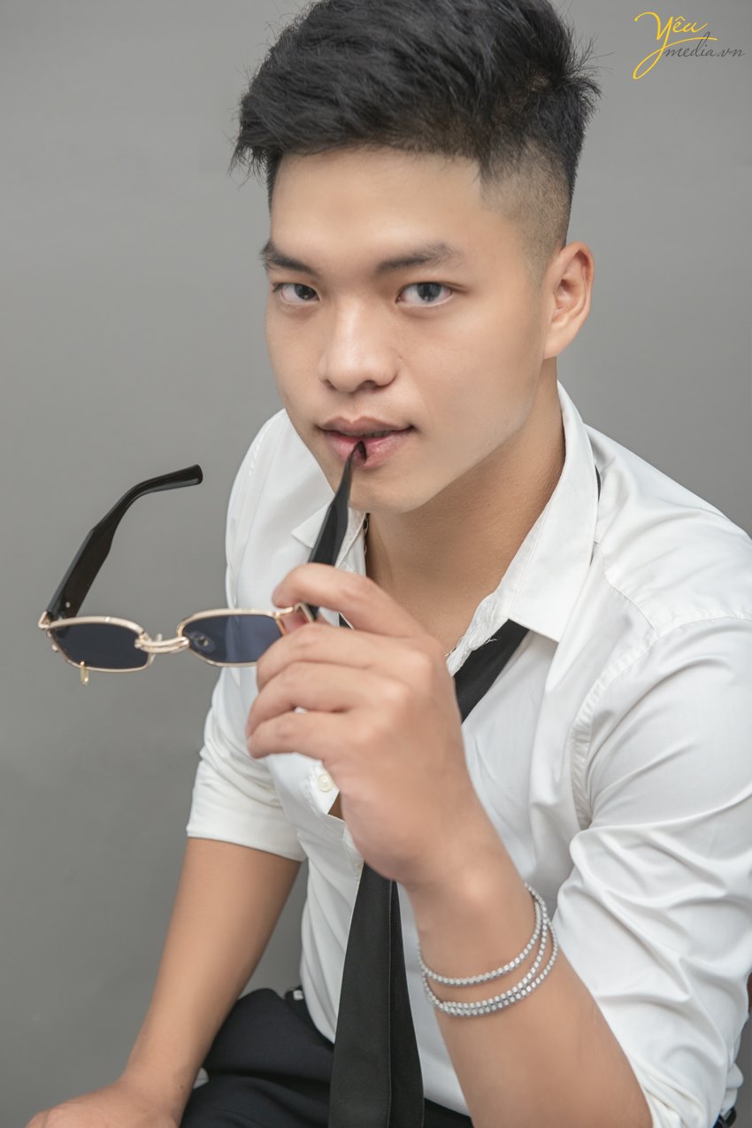 Chụp ảnh Profile nam ở Hà Nội uy tín, chất lượng tại studio: Khách hàng Mr. Nhật