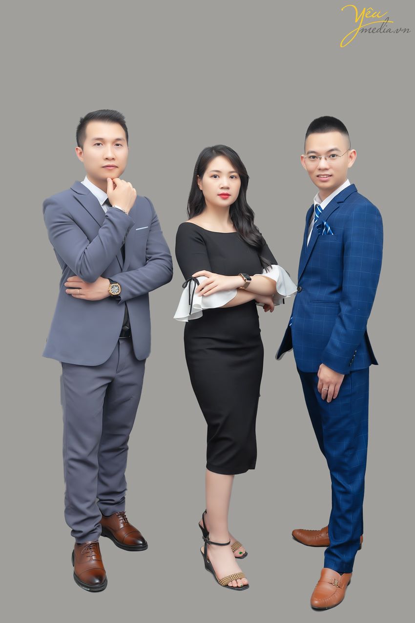 Chụp ảnh profile cho đội nhóm team 3 người của công ty làm hồ sơ năng lực Hà Nội