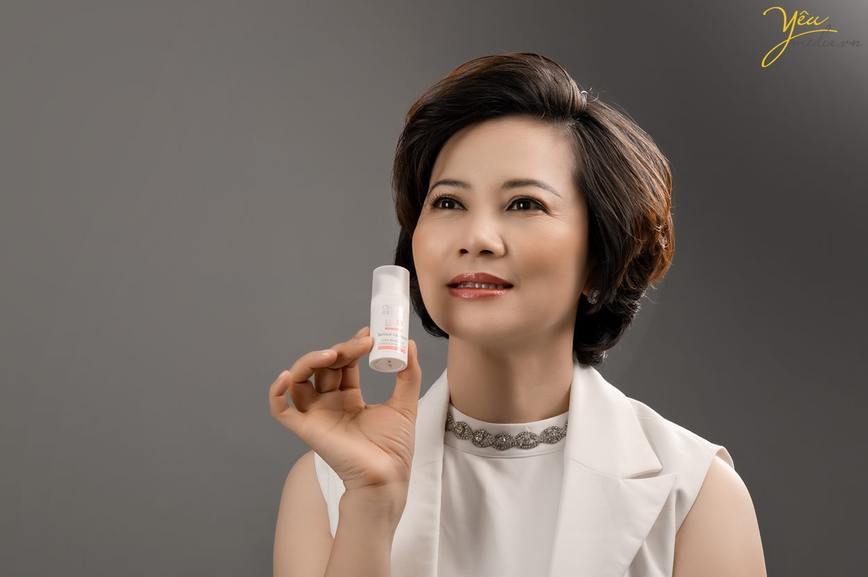 Chụp ảnh profile chân dung cho Boss của shop trong studio hà nội