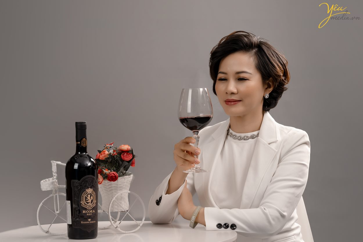 Chụp ảnh profile chân dung cho Boss của shop trong studio hà nội