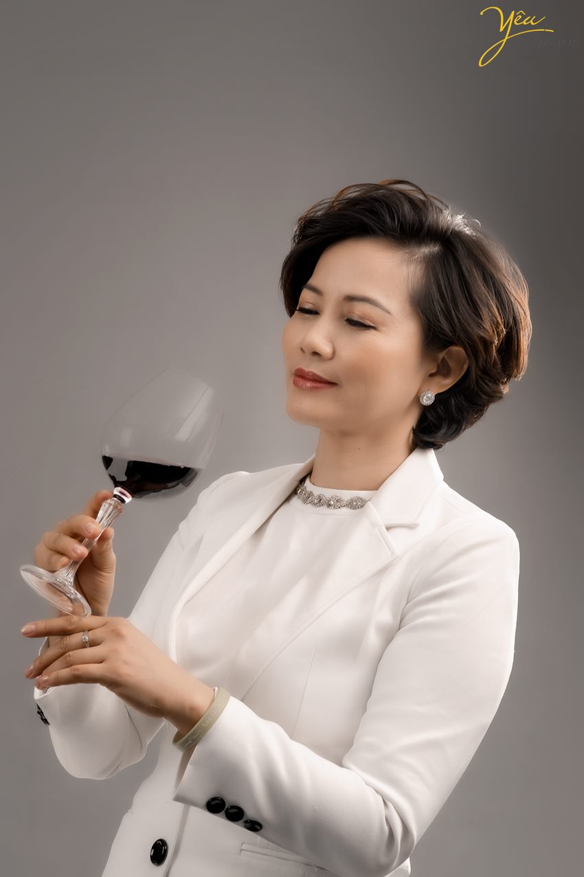 Chụp ảnh profile chân dung cho Boss của shop trong studio hà nội