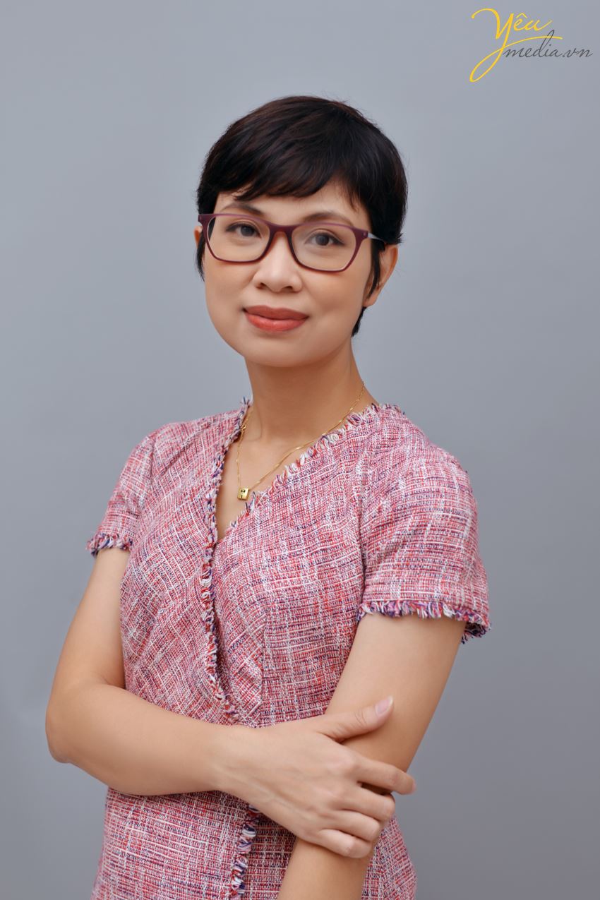 Để thu hút các doanh nhân, các studio chuyên chụp ảnh doanh nhân đưa ra khá nhiều các chương trình ưu đãi hấp dẫn. Song đó chỉ là những thông tin quảng cáo, còn trên thực tế chất lượng ảnh chụp, dịch vụ và mức giá cụ thể như thế nào các doanh nhân hoàn toàn không biết.