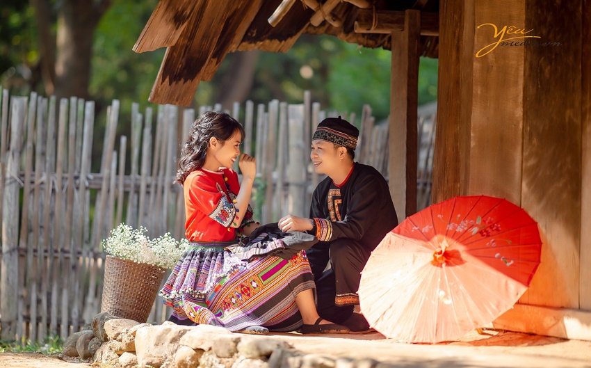 Bộ ảnh cưới dân tộc độc đáo tại Bảo tàng hà nội