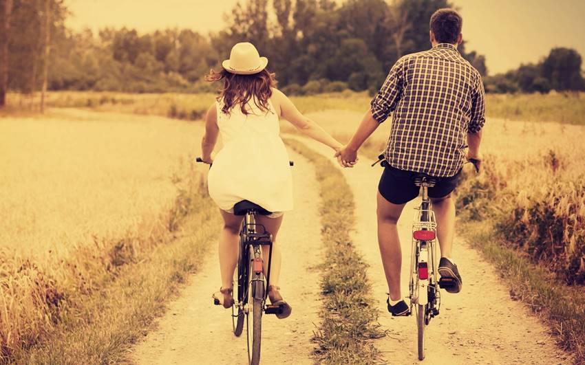 Dù thế nào, em cũng mong được nhìn thấy anh khi về già