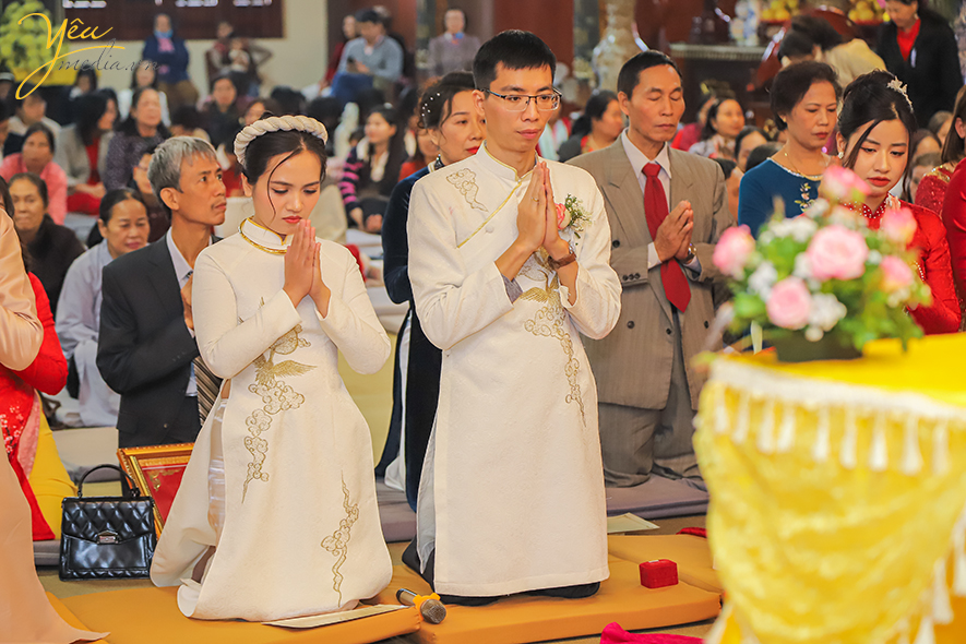 Lễ hằng thuận của chú rể trần hiếu và cô dâu bảo uyên tại chùa sùng phúc