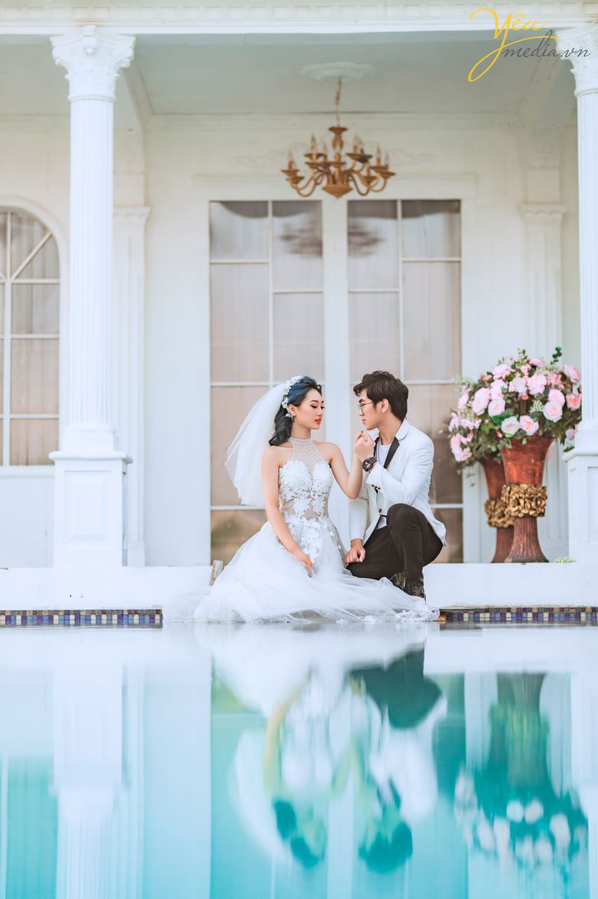Jeju Park studio - một phim trường tuyệt vời để chụp ảnh dành cho các cặp đôi muốn thỏa sức sáng tạo, yêu thích sự lãng mạn và phong cách kẹo ngọt Hàn Quốc. Studio nằm tại ngõ 300 đường Nguyễn Xiển- quận Thanh Xuân- thành phố Hà Nội. Với vị trí thuộc quận nội thành, tọa lạc trên trục đường lớn, giao thông thuận tiện, có bãi để xe rất rộng, Jeju Park studio hứa hẹn sẽ là một địa điểm lý tưởng dành cho các bạn trẻ.