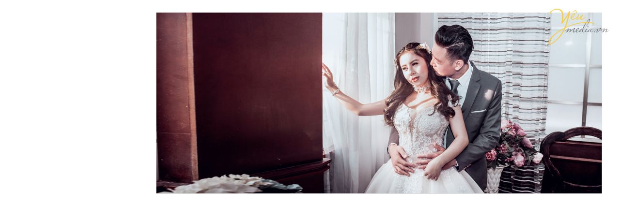 chụp ảnh cô dâu chú rể tại phim trường Rosa