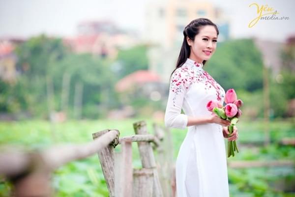 chụp ảnh sen mùa hè 