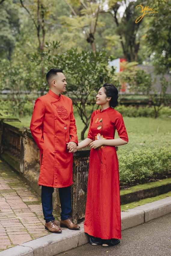 Bộ ảnh cưới mùa thu nội thành Hà Nội đẹp đến nao lòng.