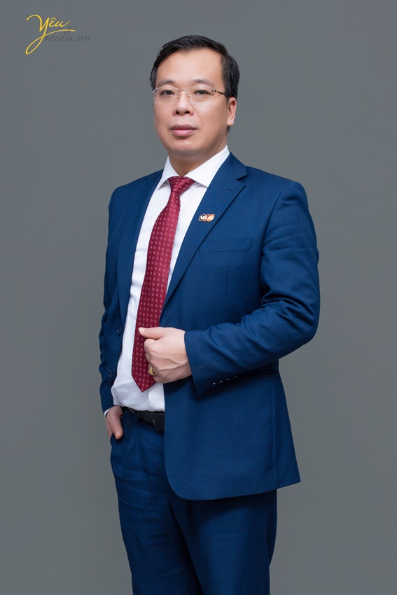 Chụp ảnh profile cho lãnh đạo trong studio