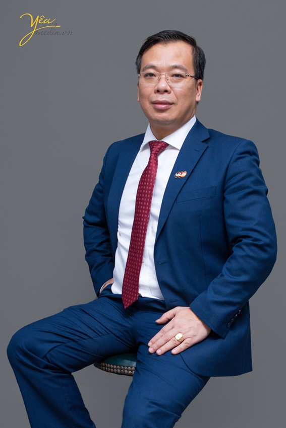 Chụp ảnh profile cho lãnh đạo trong studio