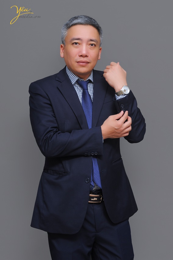 Chụp ảnh profile cho lãnh đạo trong studio